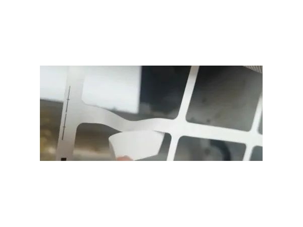 How to avoid the risks of adhesive label overflow and bulging in summer?