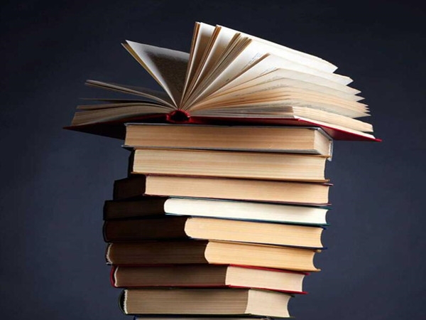 What are the differences between offset printing and digital printing?